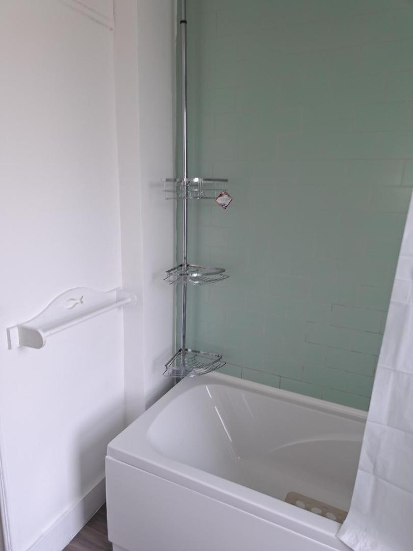 Double Room Available- London Seven Kings Seven Kings Train Station Ilford Eksteriør bilde